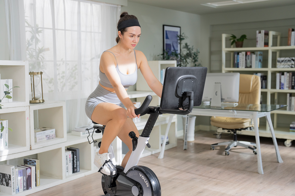 Fasting cardio is a growing trend in the world of fitness and wellness, but what exactly is it, and what are its benefits?